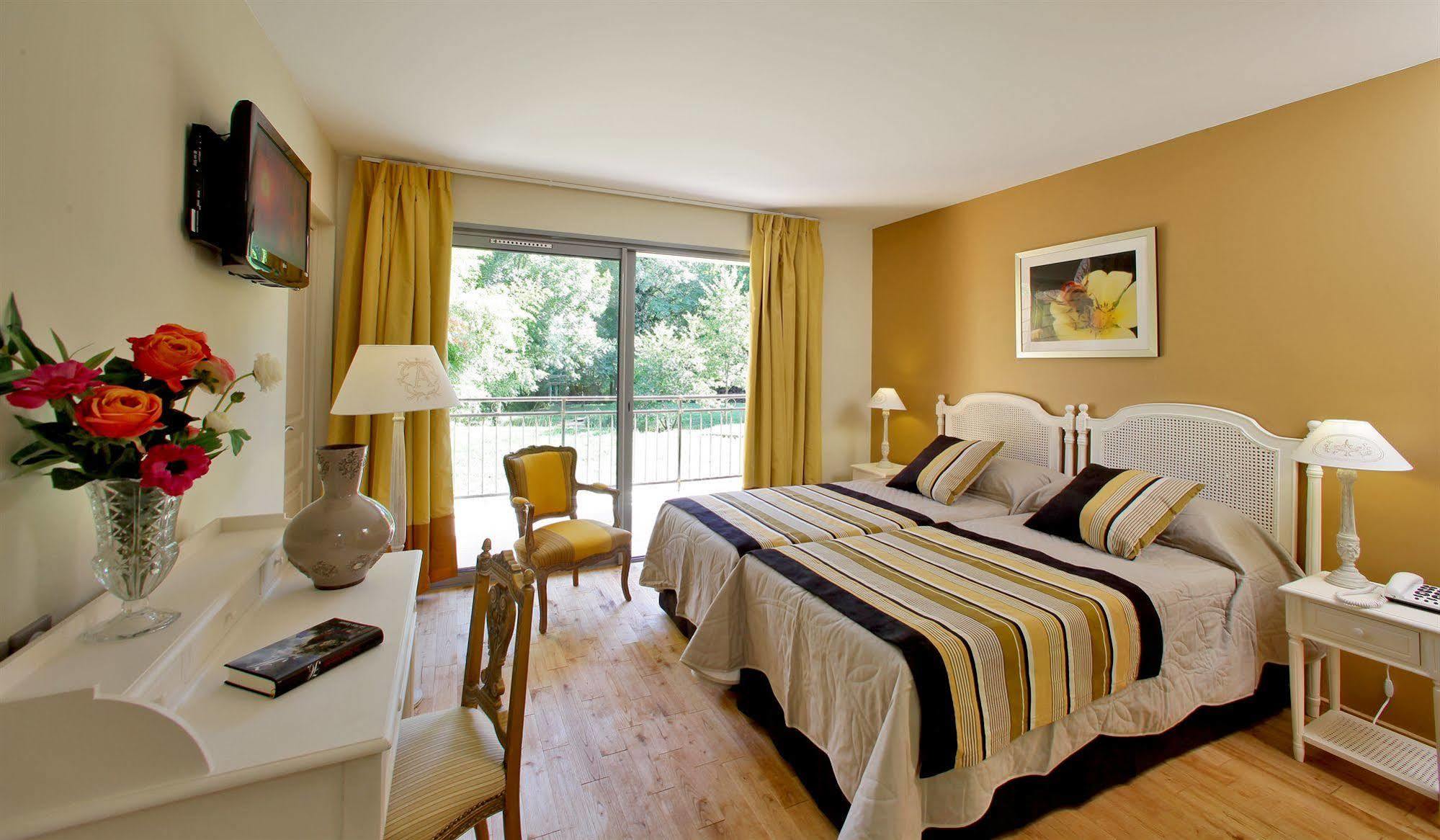 Le Moulin De Mitou Hotel Auriac-du-Périgord Kültér fotó